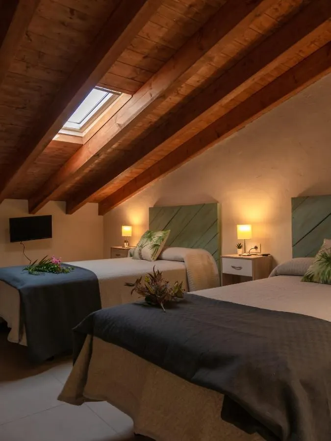 Apartment Alojamientos Biarritz La Piedra Fuenteheridos
