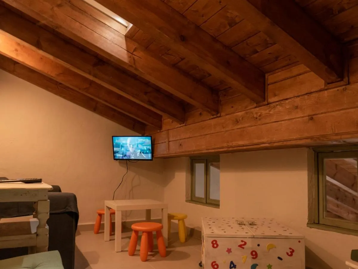 Alojamientos Biarritz La Piedra Fuenteheridos Apartment